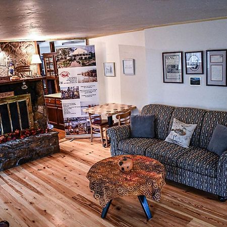 Brook Road Inn Goshen Esterno foto