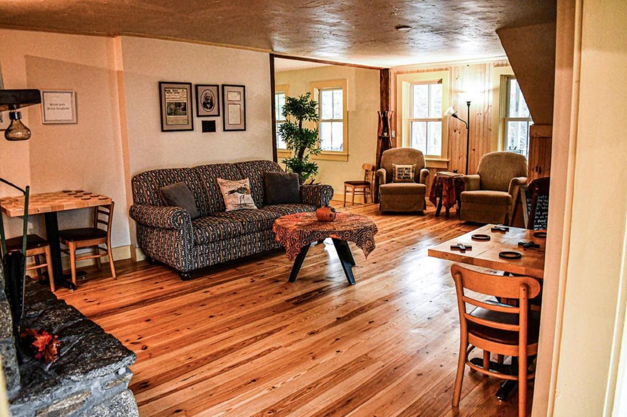 Brook Road Inn Goshen Esterno foto