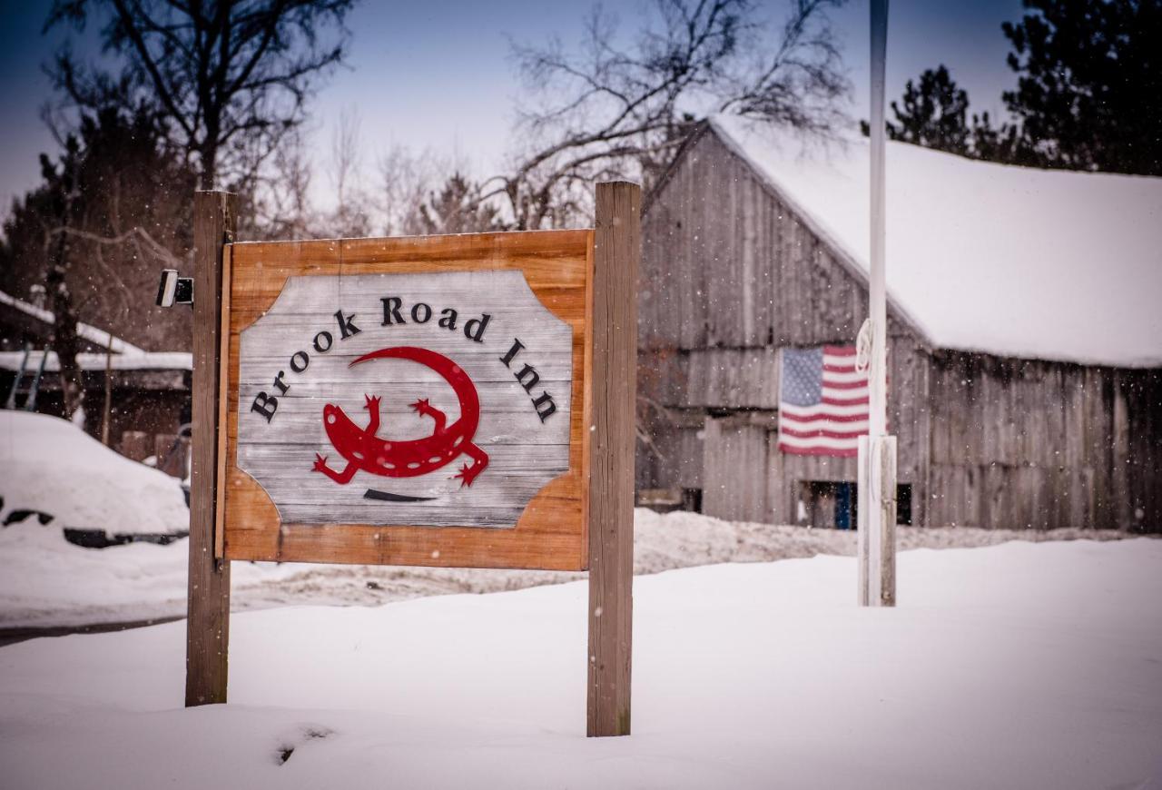 Brook Road Inn Goshen Esterno foto