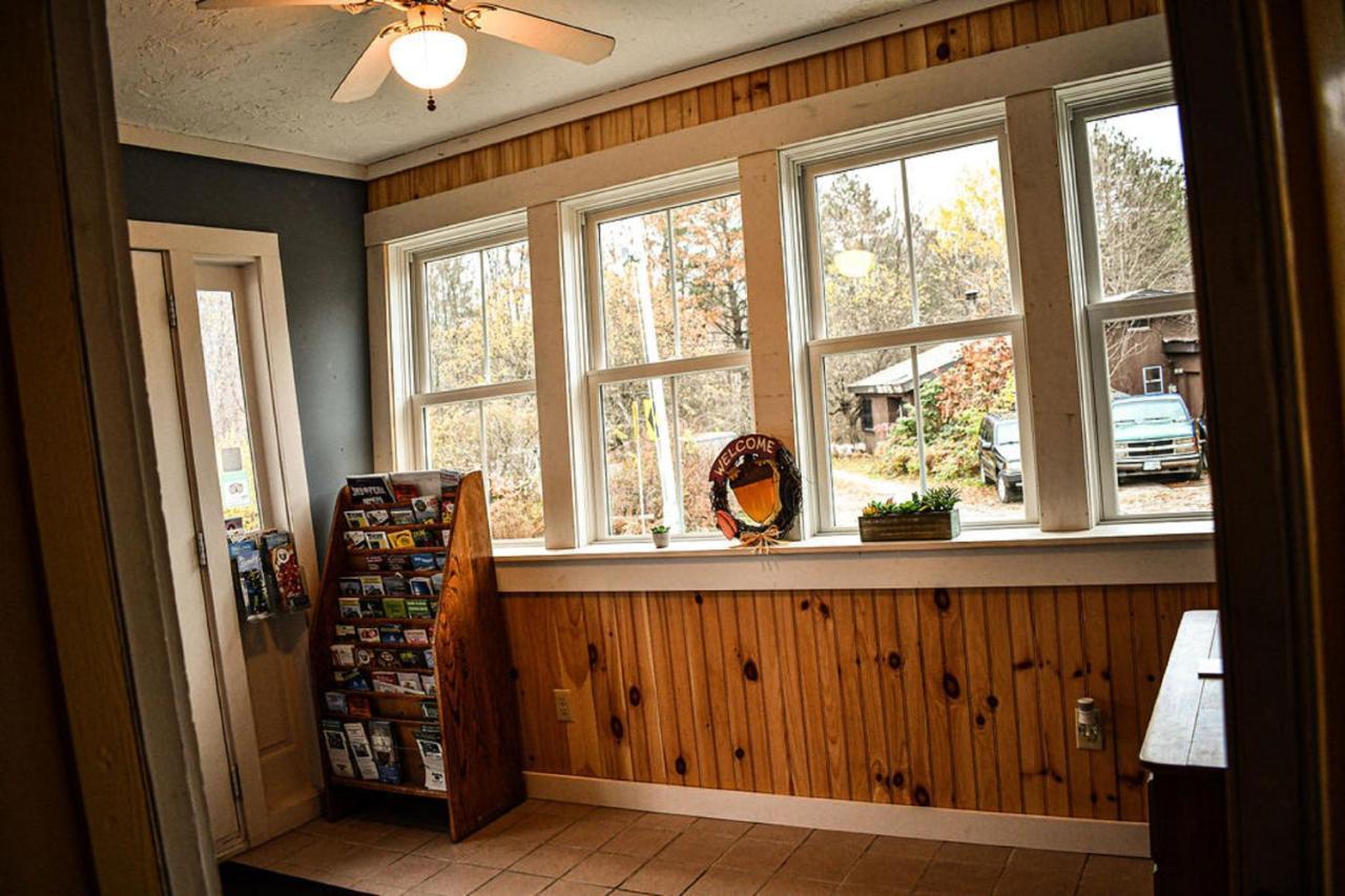 Brook Road Inn Goshen Esterno foto
