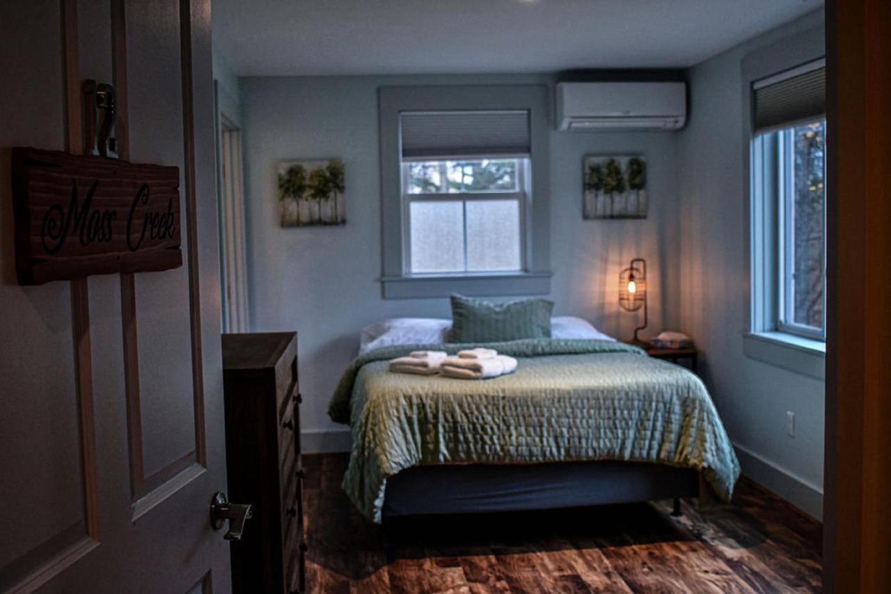 Brook Road Inn Goshen Esterno foto