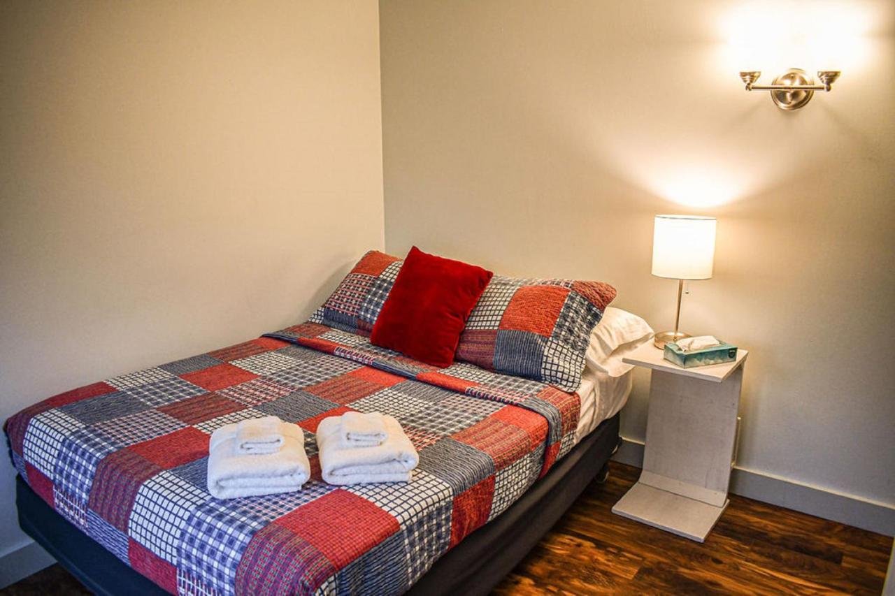 Brook Road Inn Goshen Esterno foto